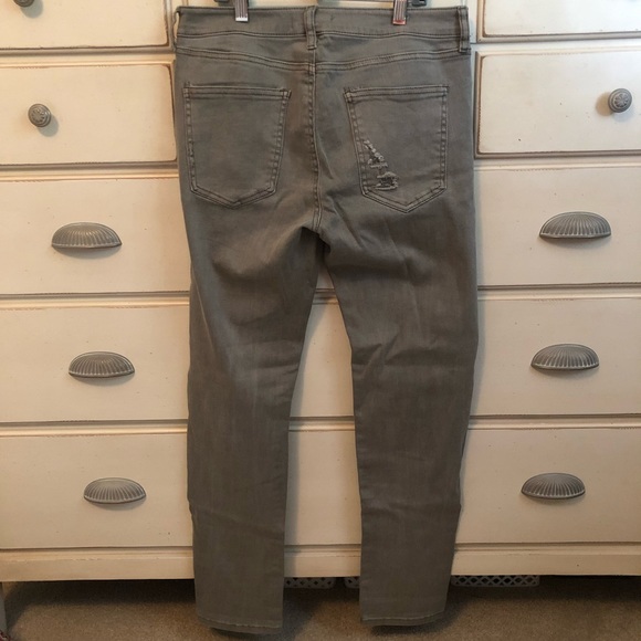 Gray Ripped Jeans - Picture 2 of 3